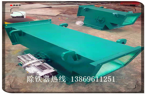 管道除鐵器，福建抽屜式管道除鐵器_遠(yuǎn)力福建抽屜式管道除鐵器應(yīng)用安裝示意圖型12000高斯_可定制工作原理